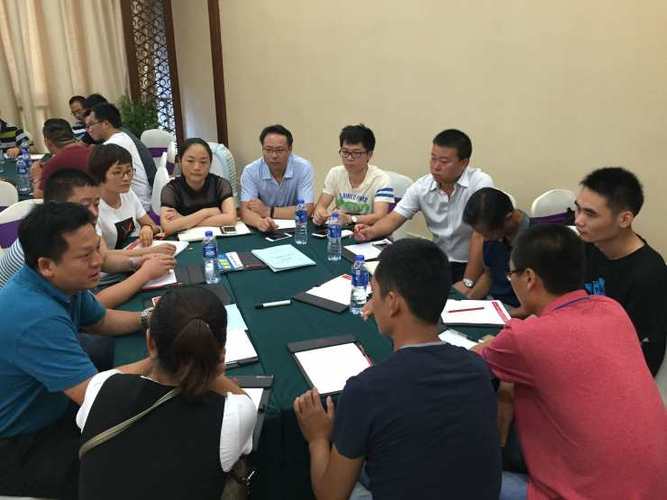 圣象力量体现在:工厂"行",研发"行",产品"行",物流"行",服务"行",营销